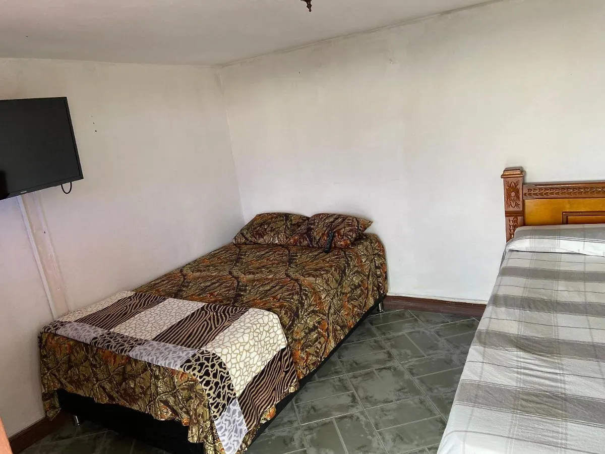Pensión Hostal Hollywood Inn Rionegro Colombia